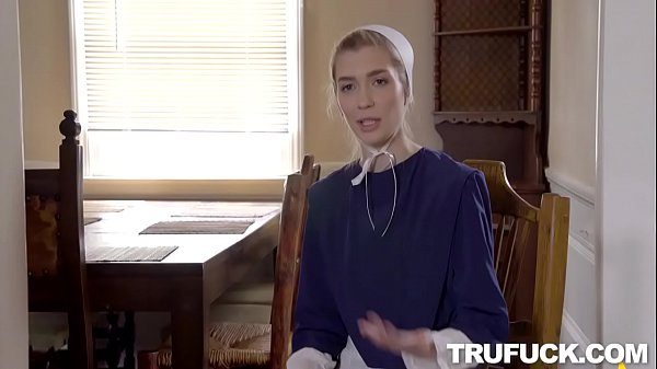 الفتيات الشقراوات يحصلن على معاملة جنسية مذهلة من نفس الرجل
